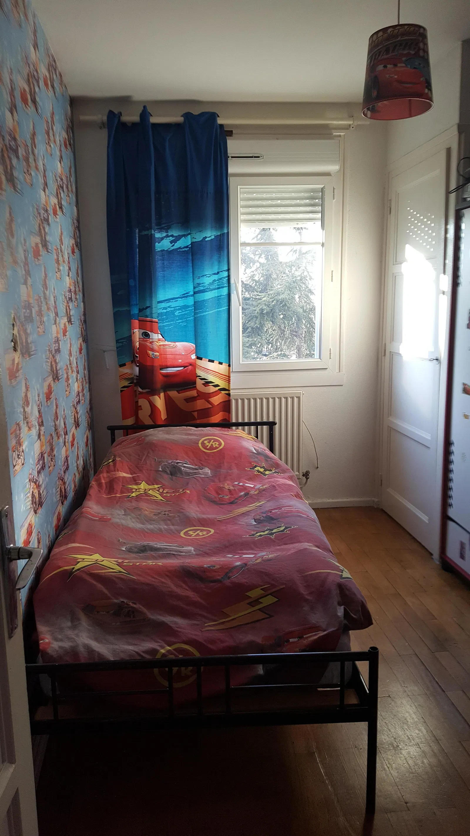 Room Rue Jean Chevailler in Vénissieux