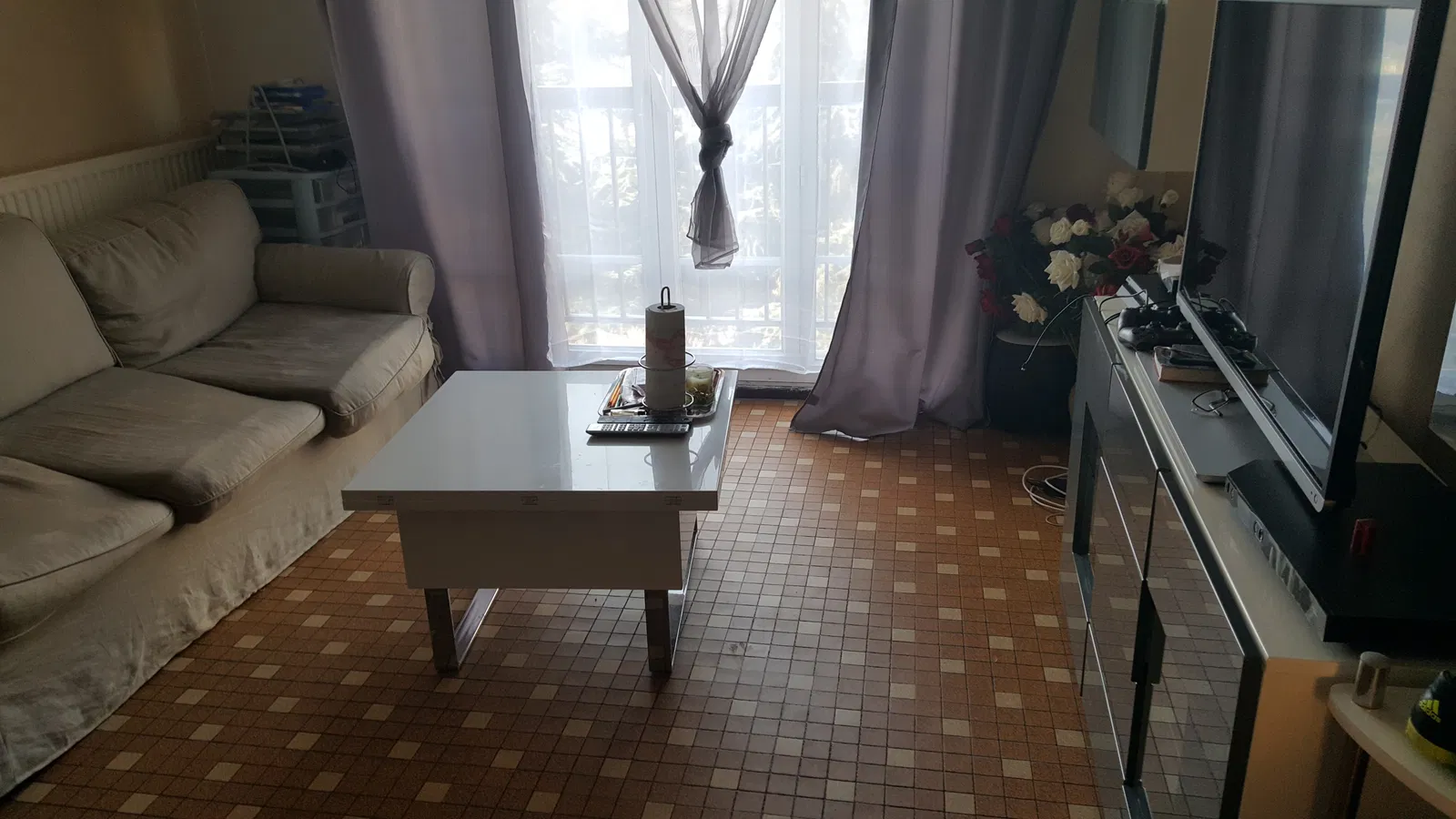 Room Rue Jean Chevailler in Vénissieux