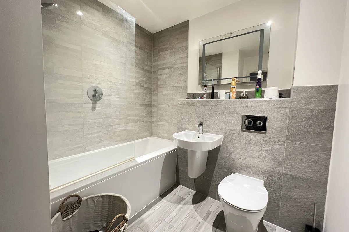 Flat Edinburgh Way in Harlow