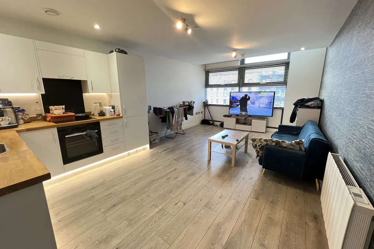 Flat Edinburgh Way in Harlow