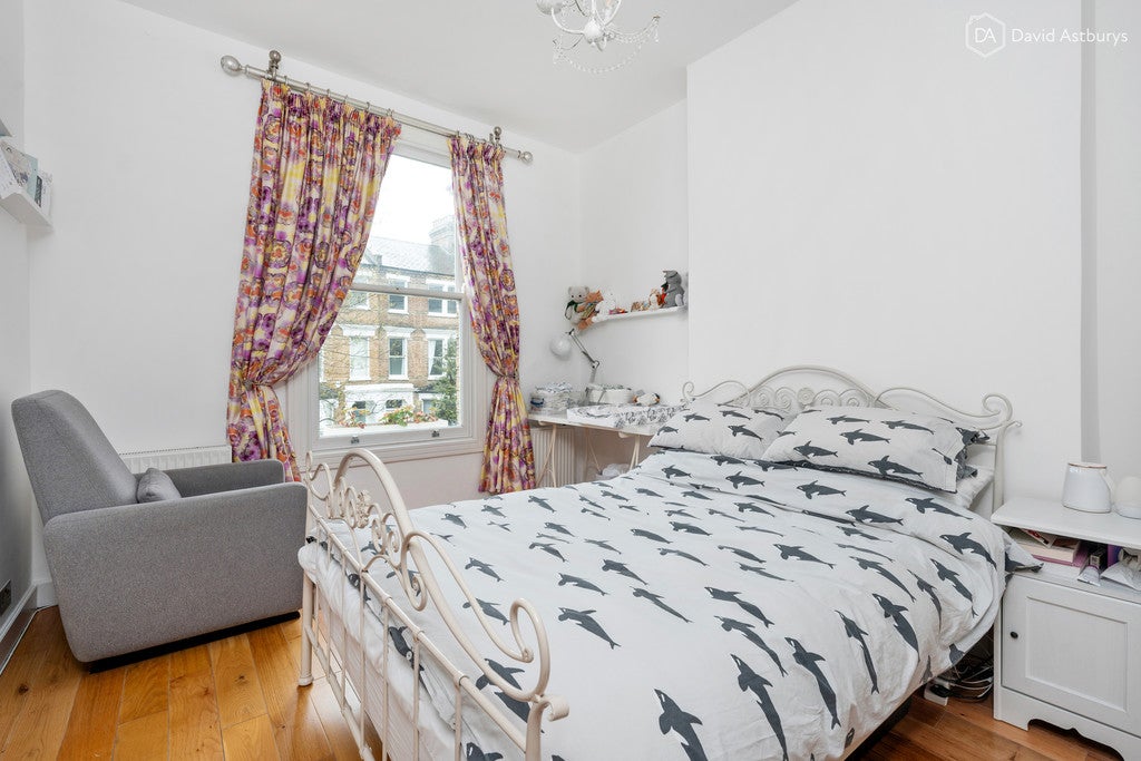 House Hillmarton Road in Greater London