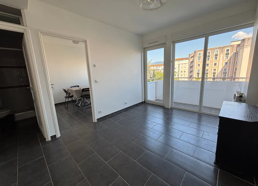 Flat Rue du Stade in Gaillard