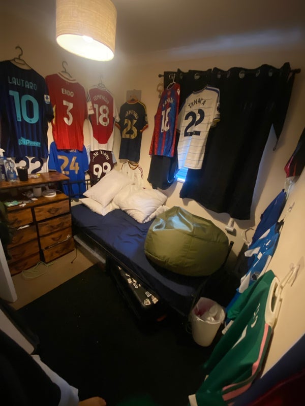 Room Beaulieu Avenue in Greater London