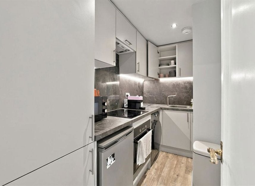 Flat Hallam Street in City of Westminster