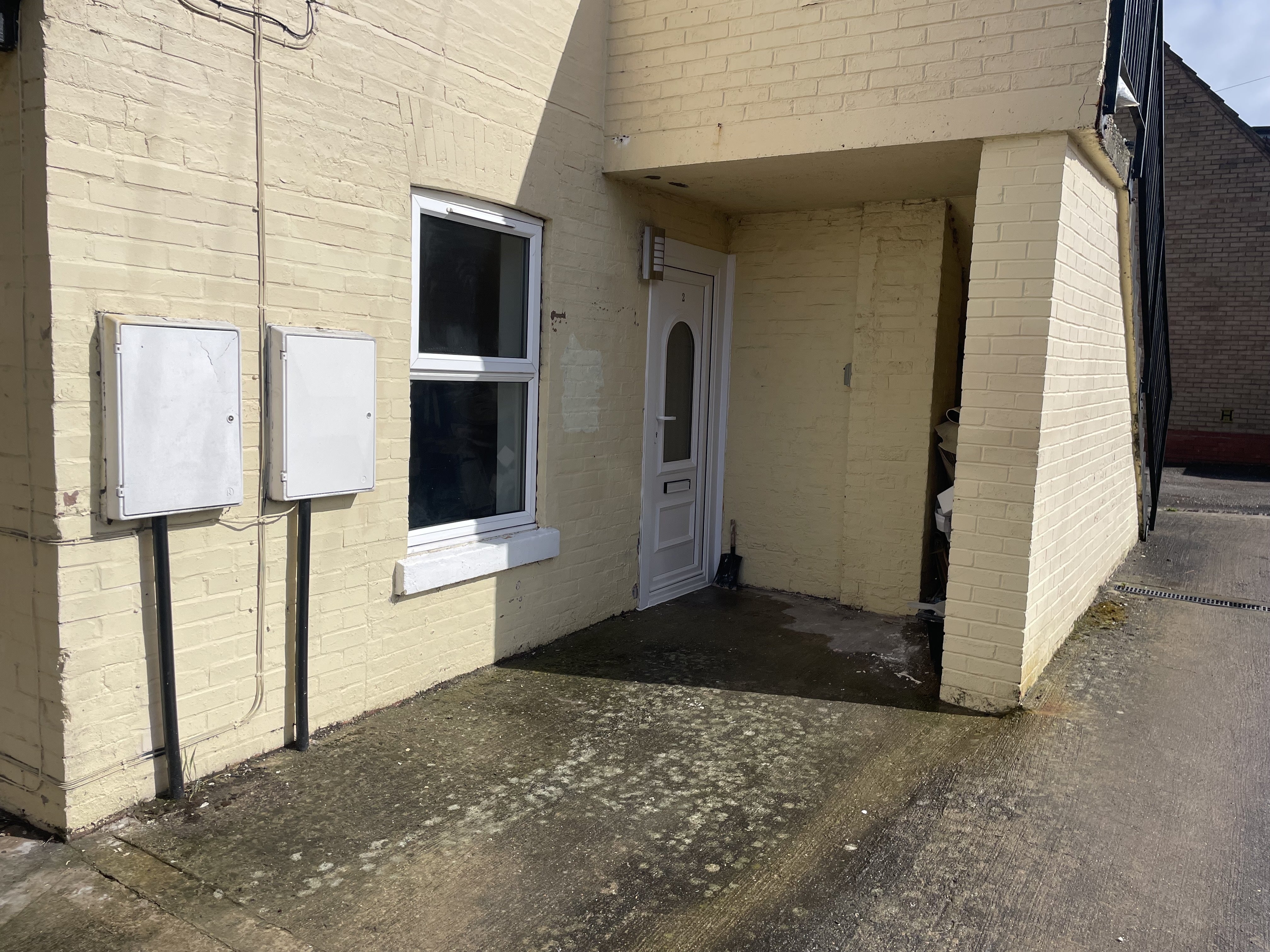 Flat Wallgates Lane in Norton-on-Derwent