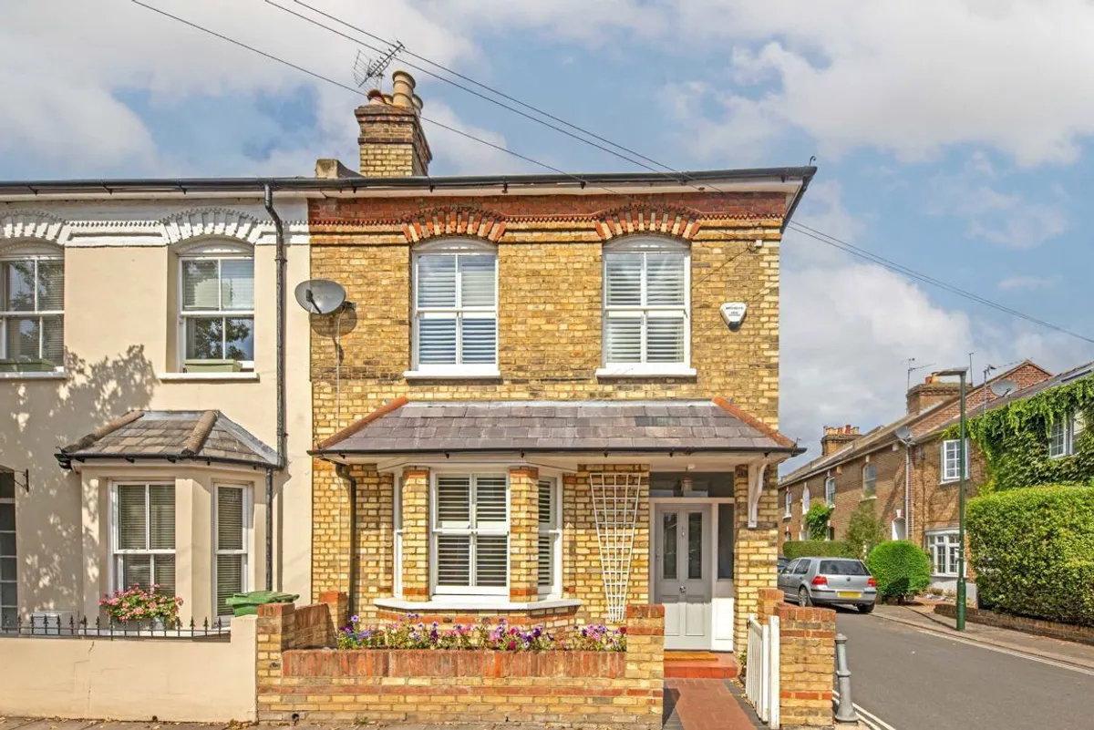 House Railway Road in Greater London