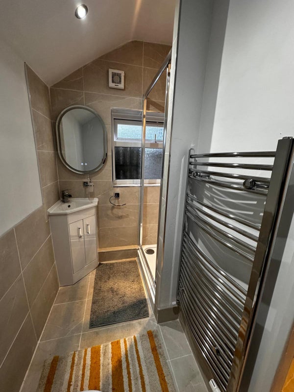 Room Waterworks Road in North West Leicestershire
