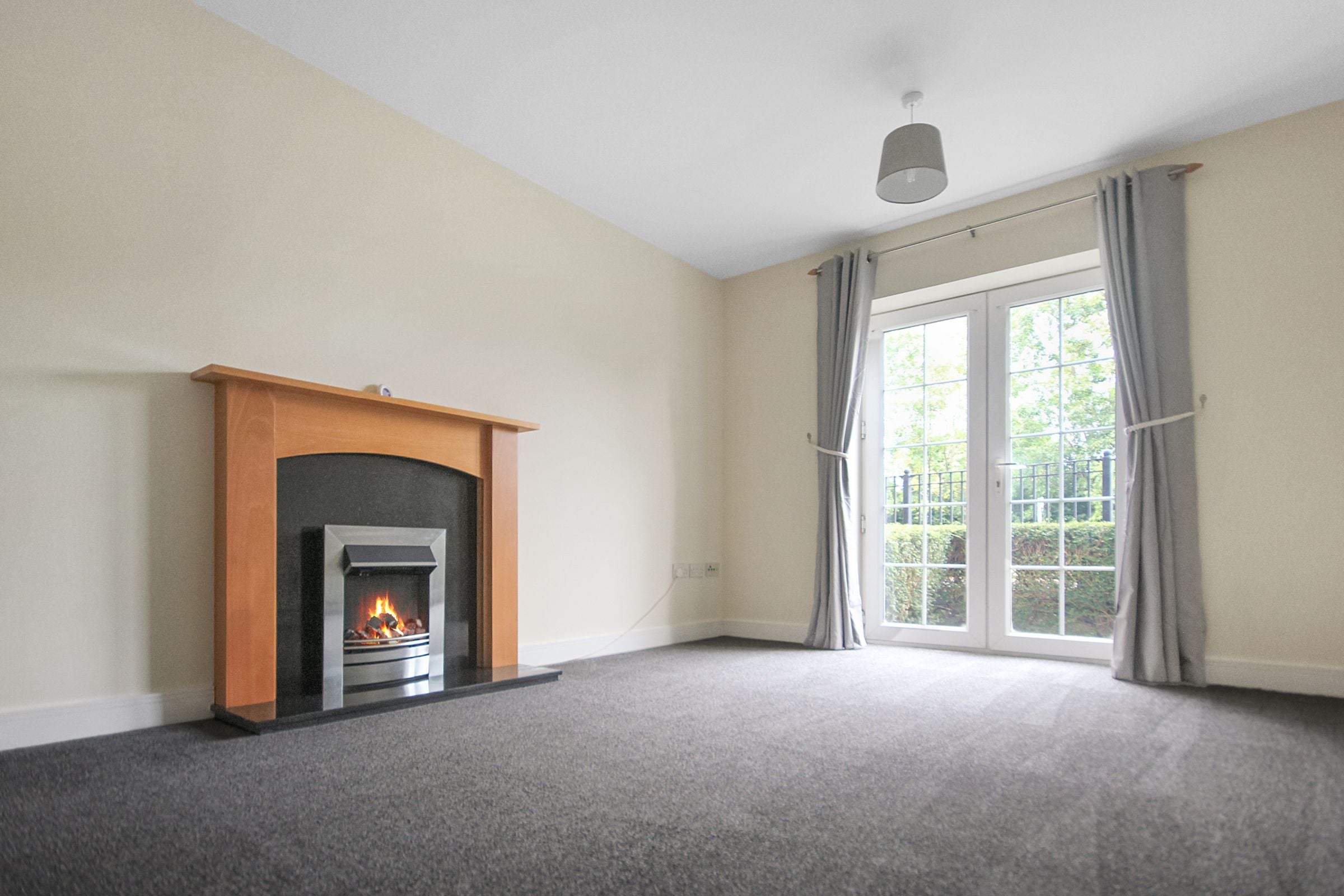 Flat Champs Sur Marne in Bristol