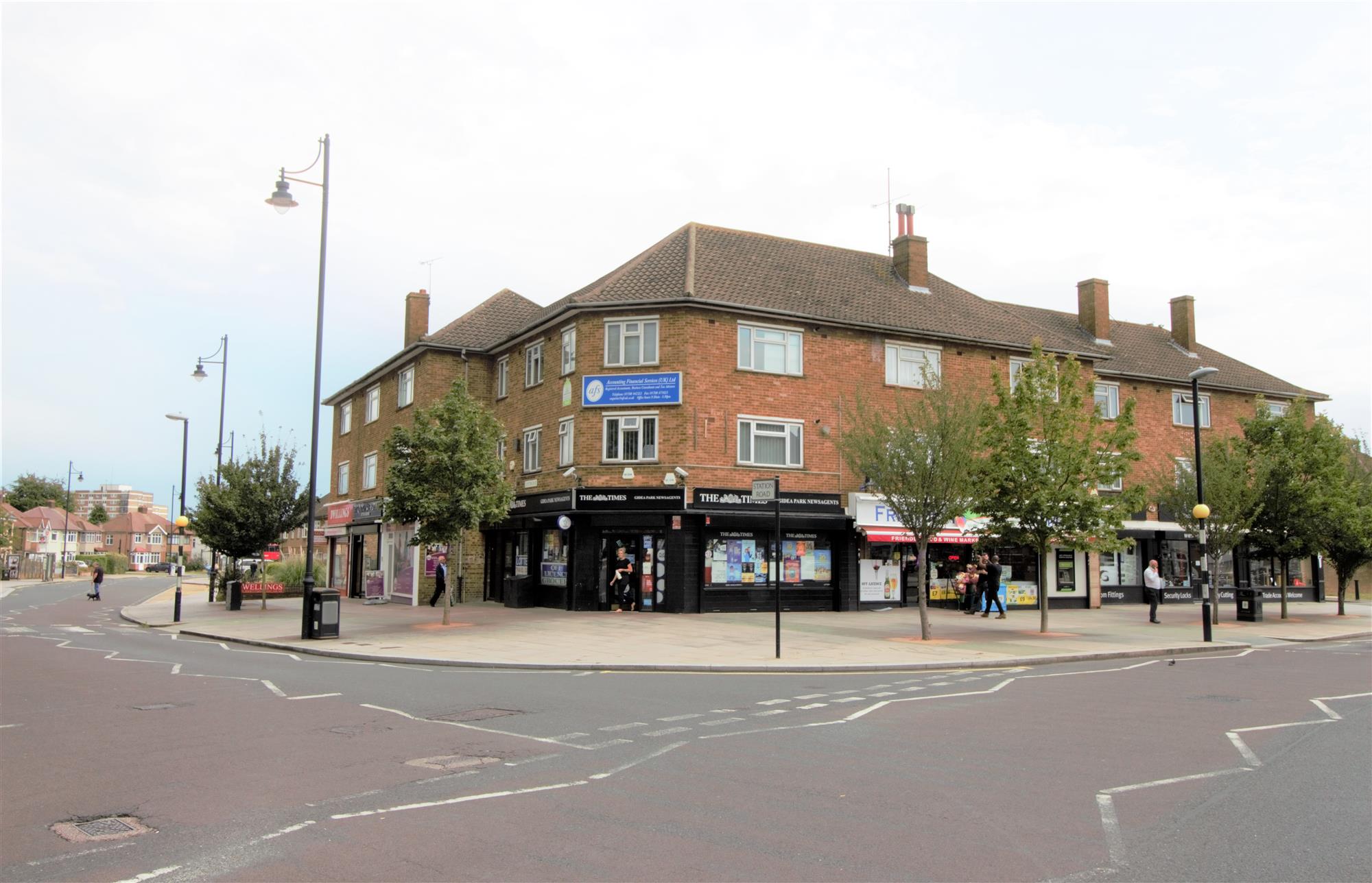 Flat Station Road in Greater London
