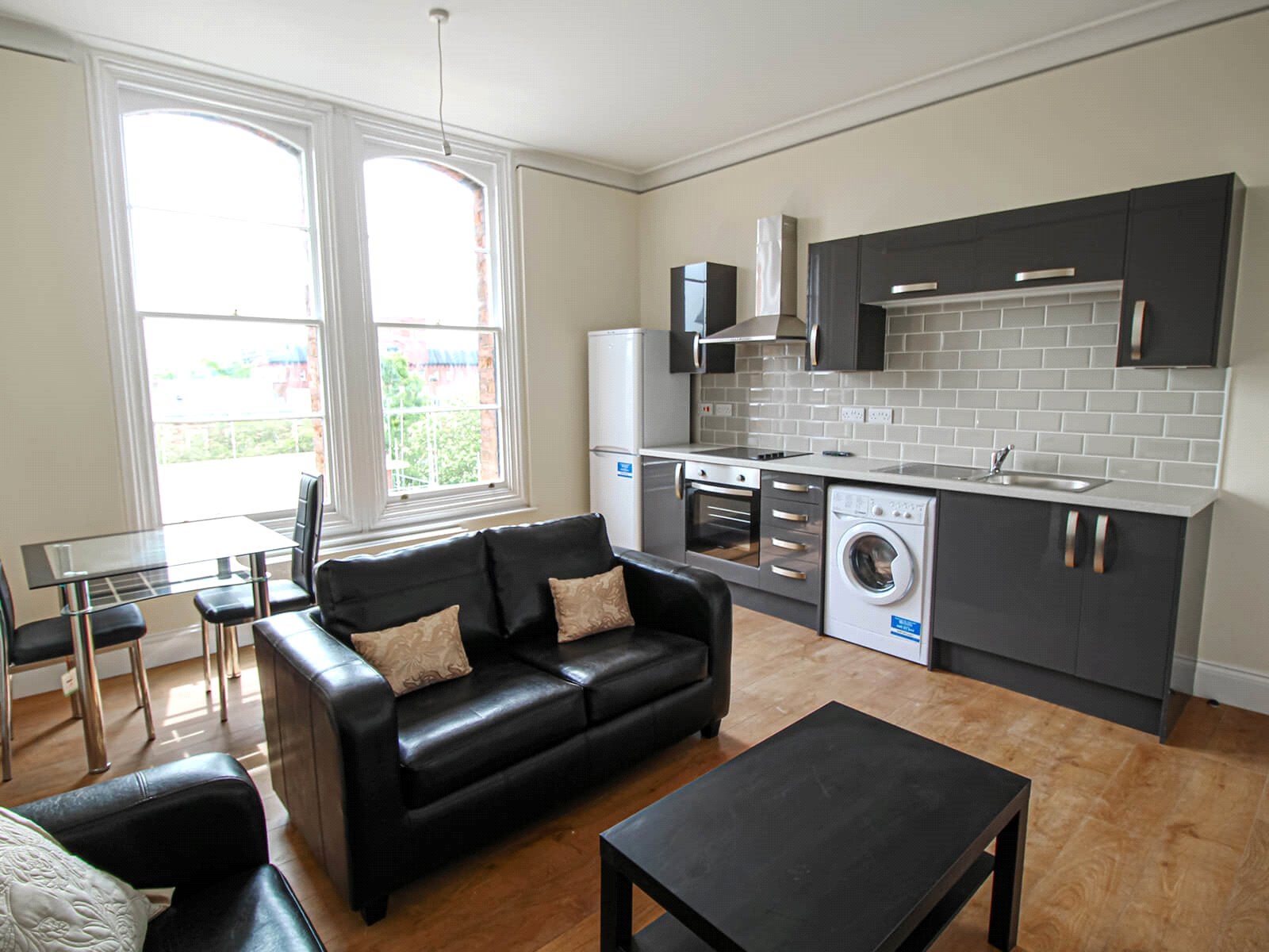 Flat Clarendon Road in Leeds