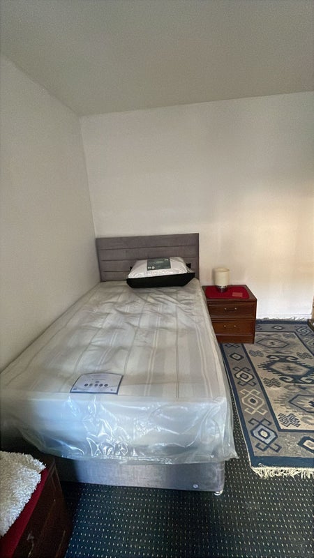 Room Holloway Road in Greater London