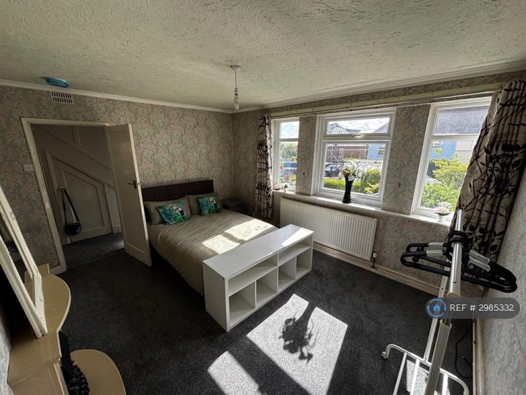 Room Langley Avenue in Erewash
