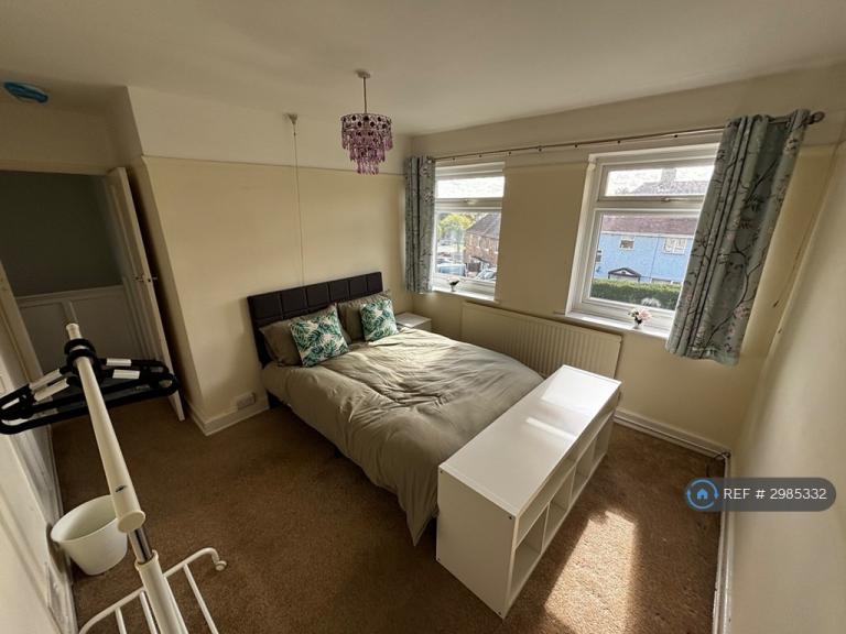 Room Langley Avenue in Erewash