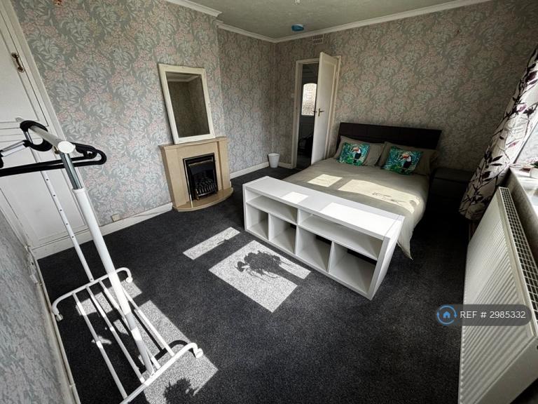 Room Langley Avenue in Erewash