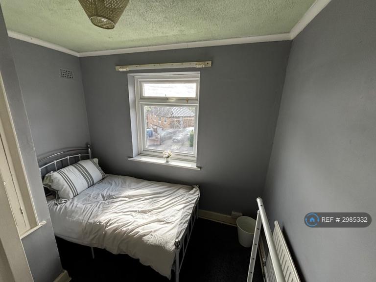 Room Langley Avenue in Erewash