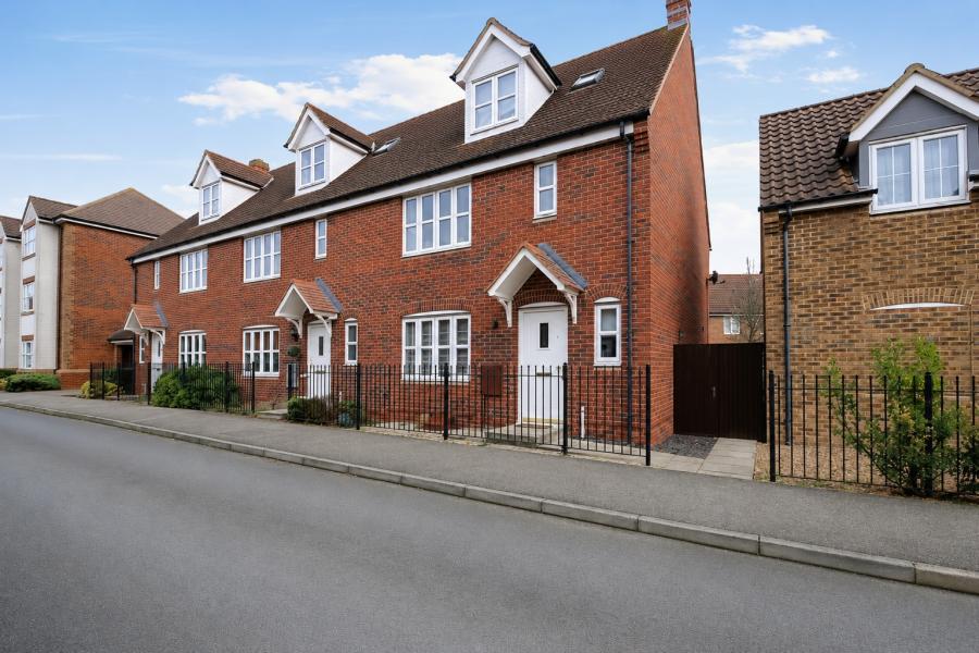 House Violet Way in Huntingdonshire