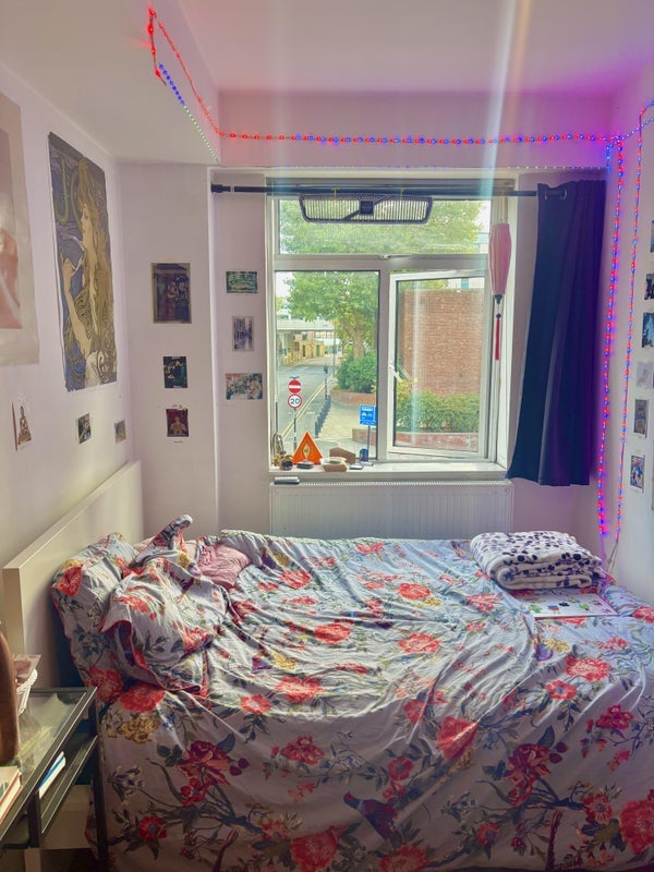 Room Lewisham Way in Greater London