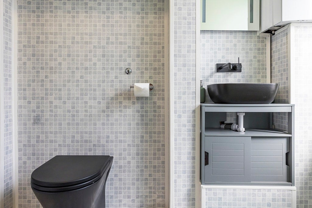 Room Dray Walk in Greater London