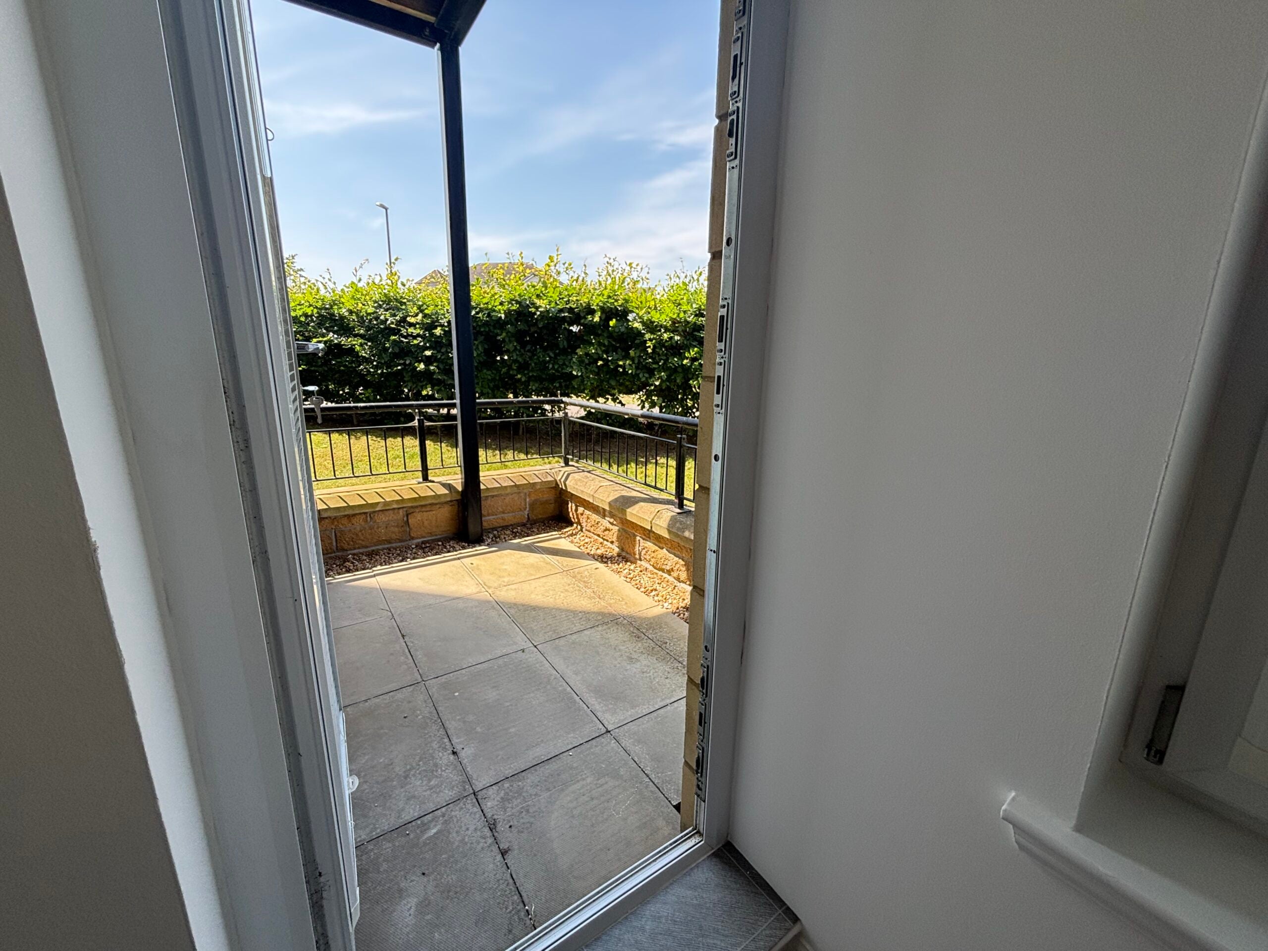 Flat South Chesters Bank in Bonnyrigg