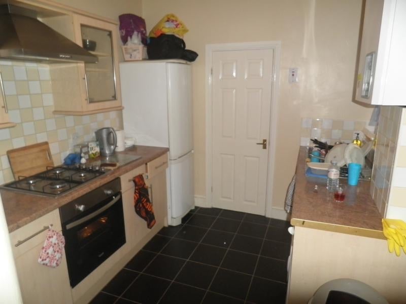 Flat Rothbury Terrace in Newcastle upon Tyne