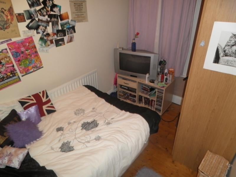 Flat Rothbury Terrace in Newcastle upon Tyne