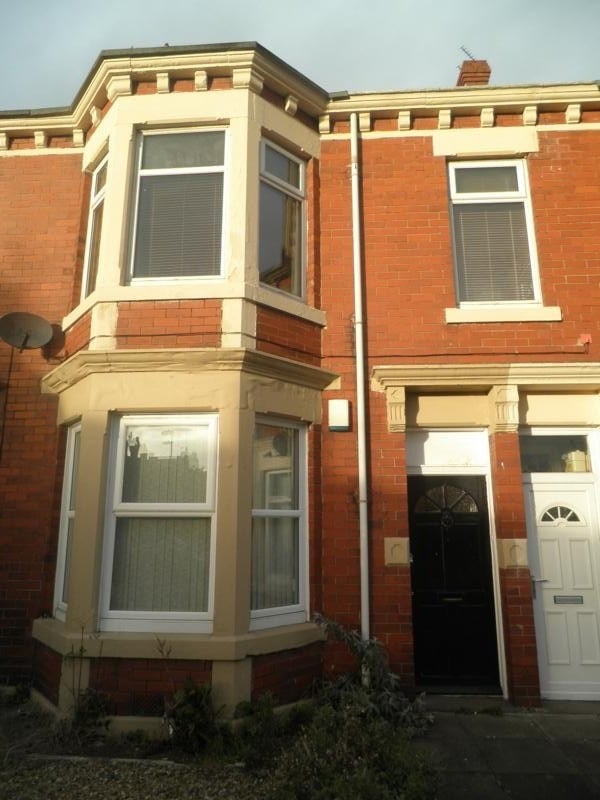 Flat Rothbury Terrace in Newcastle upon Tyne
