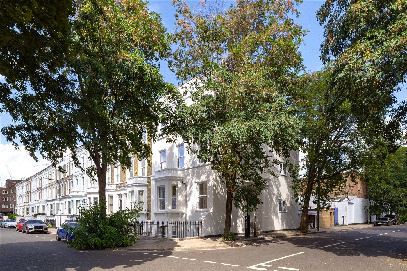 Flat Ongar Road in Greater London