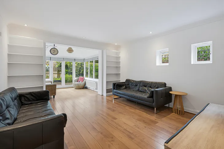House Mercator Place in Greater London