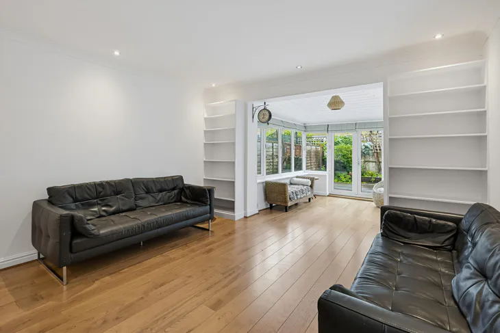 House Mercator Place in Greater London