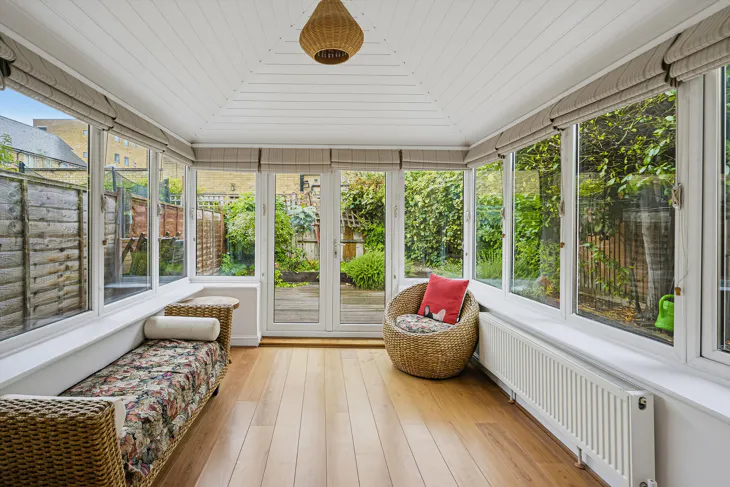 House Mercator Place in Greater London