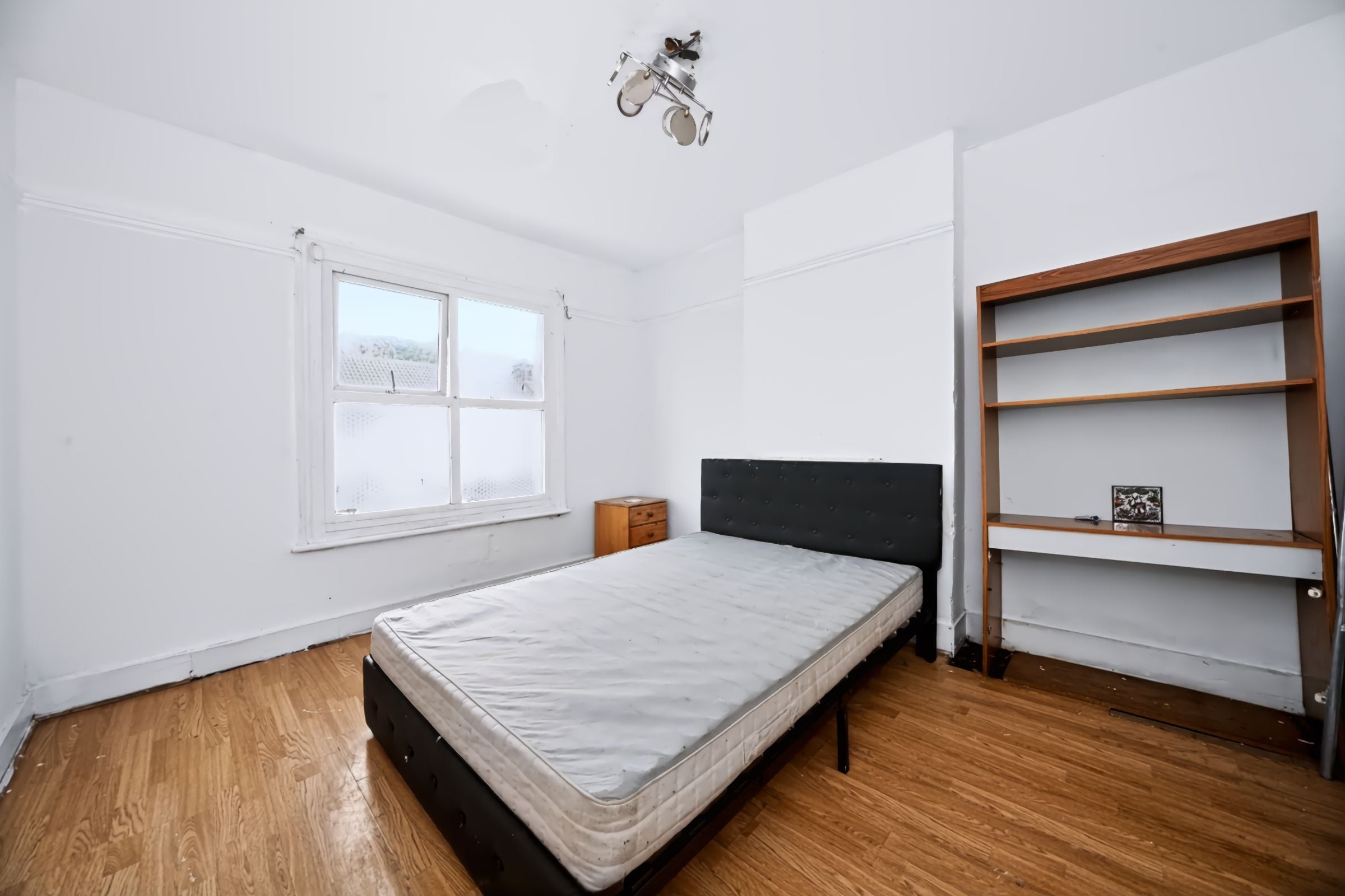 Flat Letchworth Road in Luton