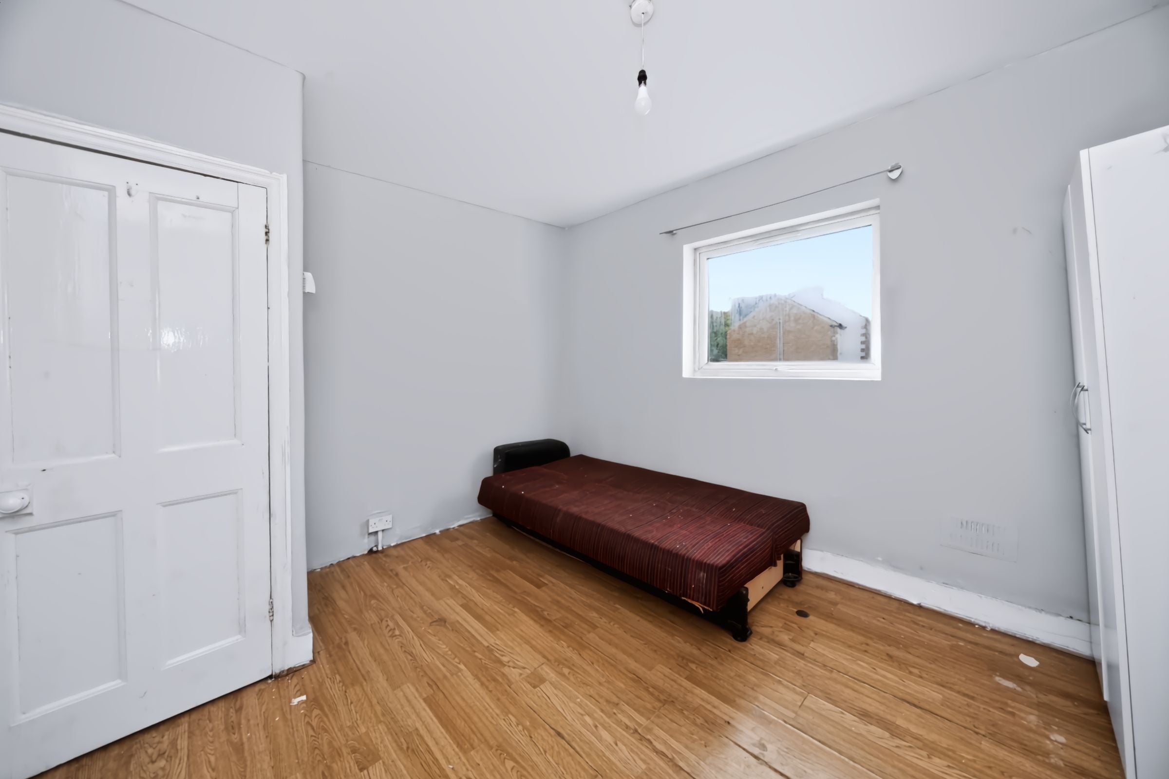 Flat Letchworth Road in Luton