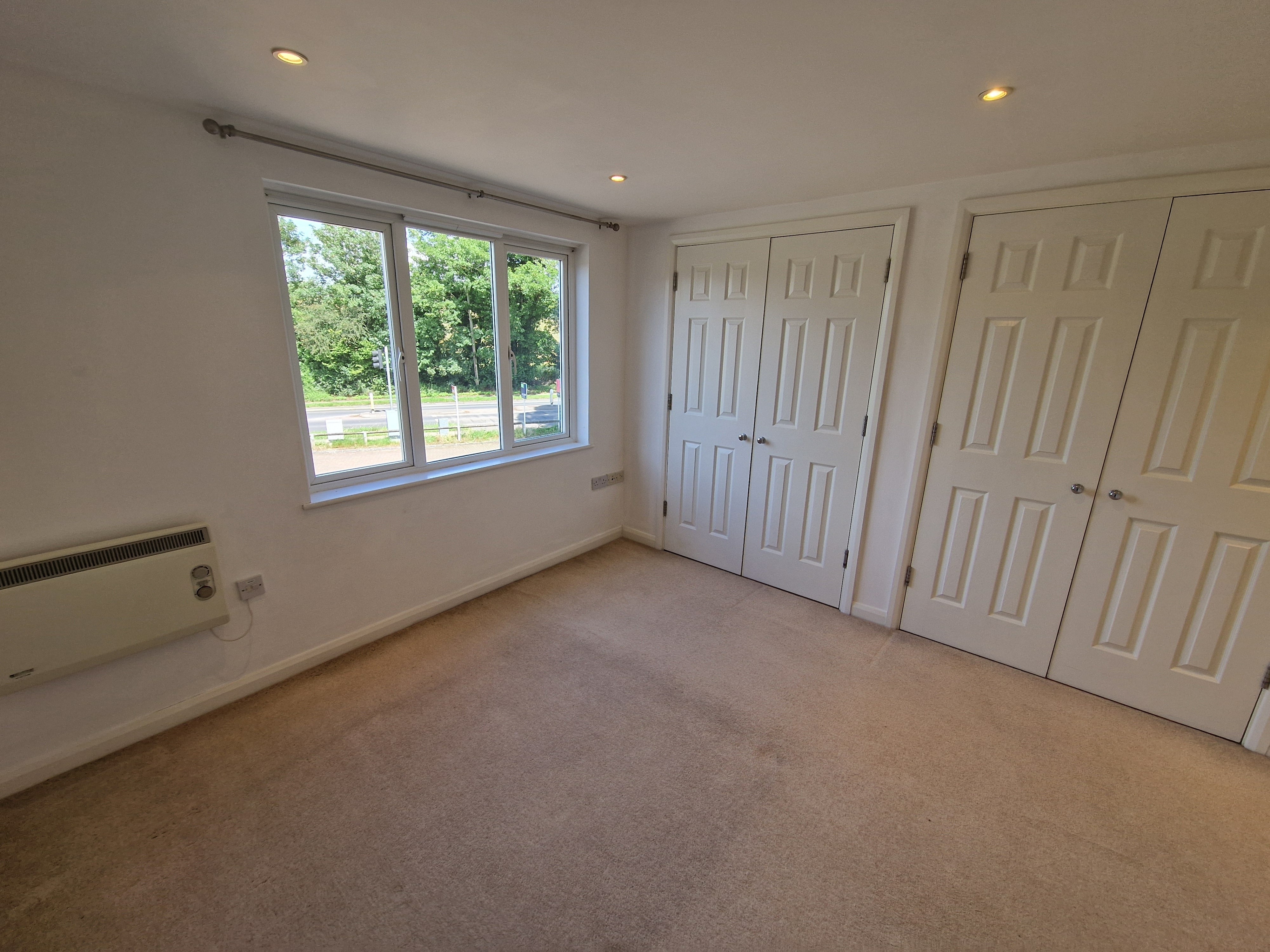 Flat Roundwood Lane in St Albans