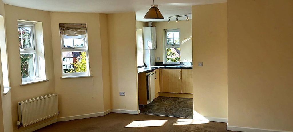 Flat Monyhull Hall Road in Birmingham