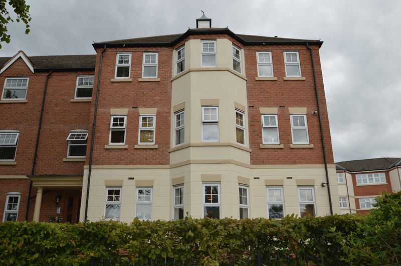 Flat Monyhull Hall Road in Birmingham