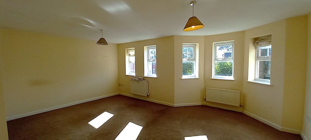 Flat Monyhull Hall Road in Birmingham