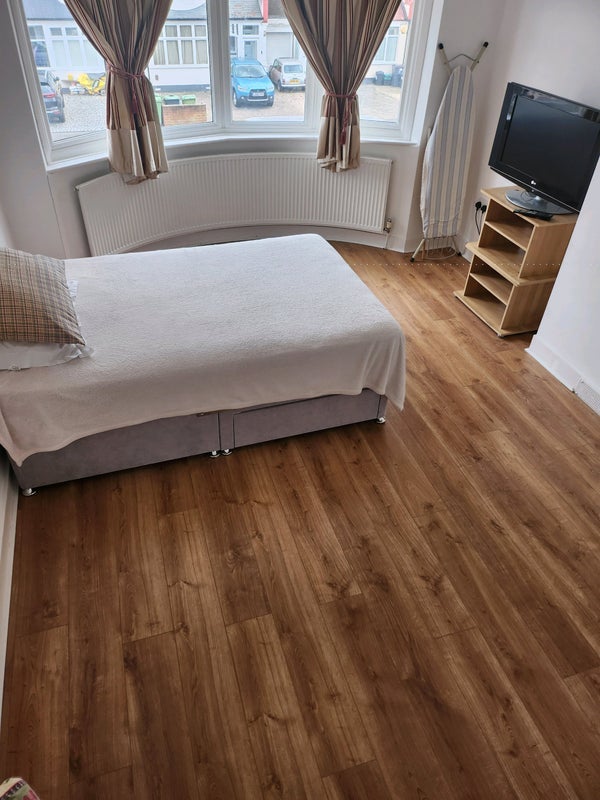 Room Chesham Road in Greater London