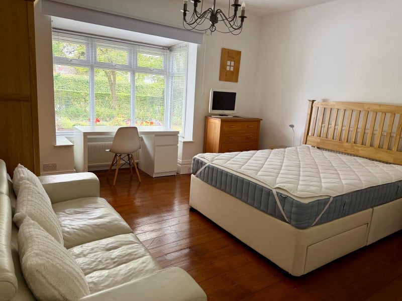 Room Middle Drive in Ponteland