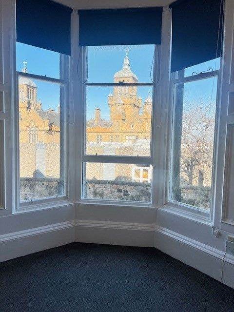 Flat Ravelston Terrace in City of Edinburgh