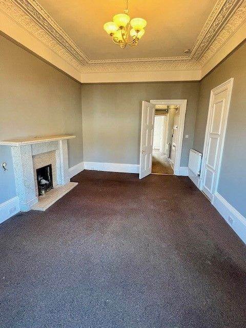 Flat Ravelston Terrace in City of Edinburgh
