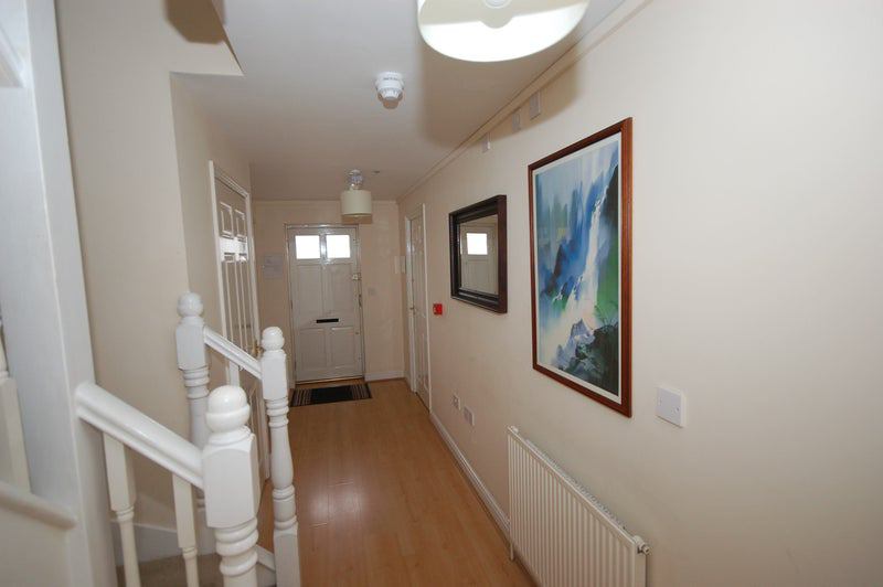 Room Parkinson Drive in Chelmsford