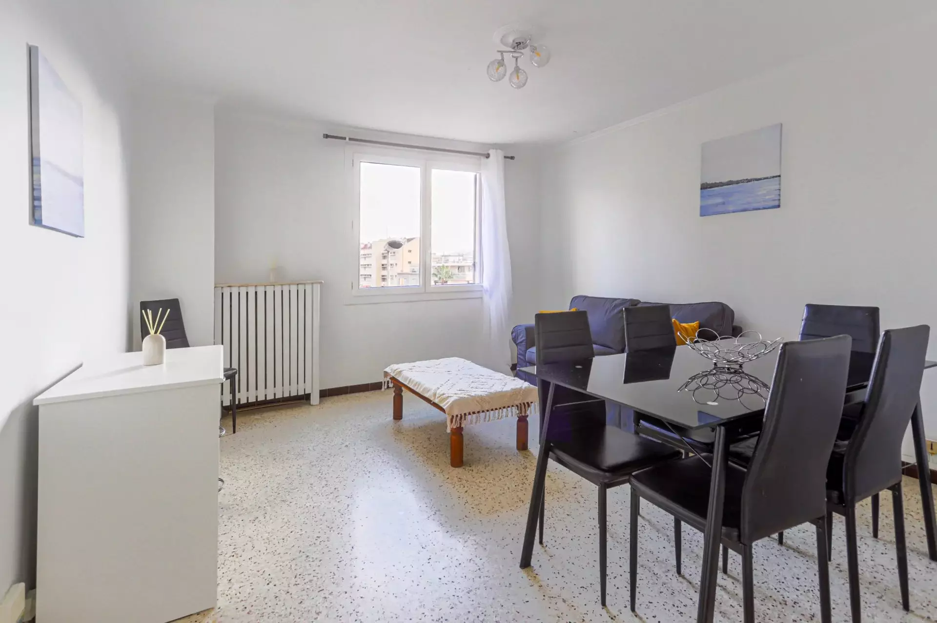Flat Avenue Lorenzi in Nice