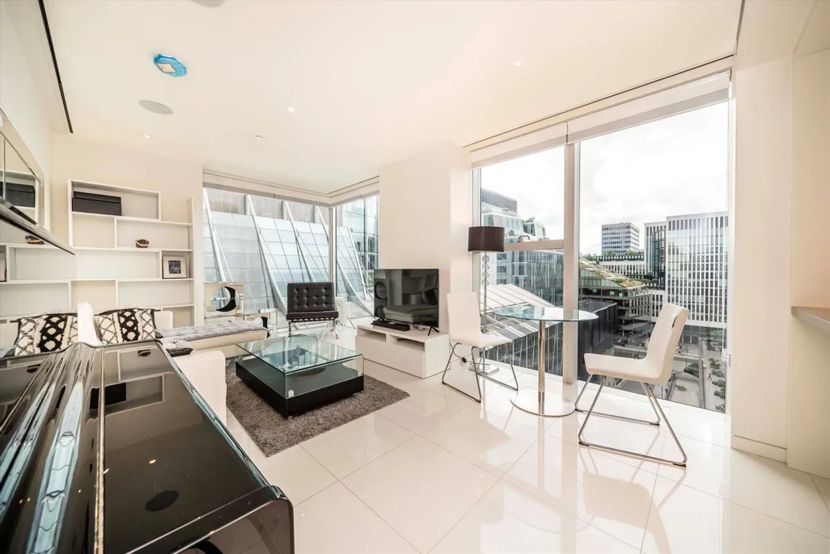 Flat Moor Lane in City of London