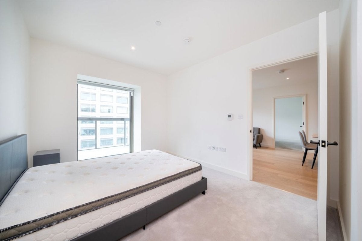 Flat Stroudley Walk in London