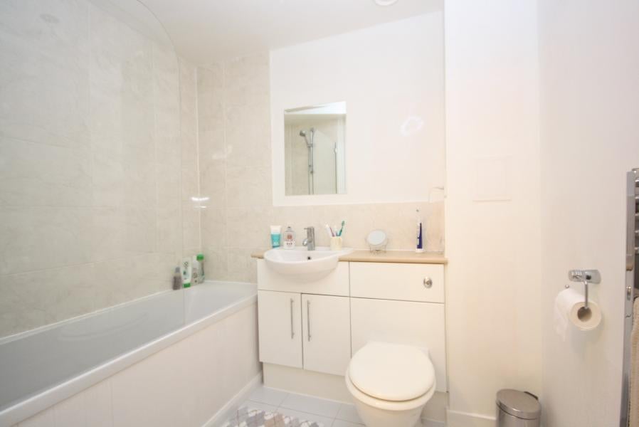 Flat Durnsford Road in Greater London