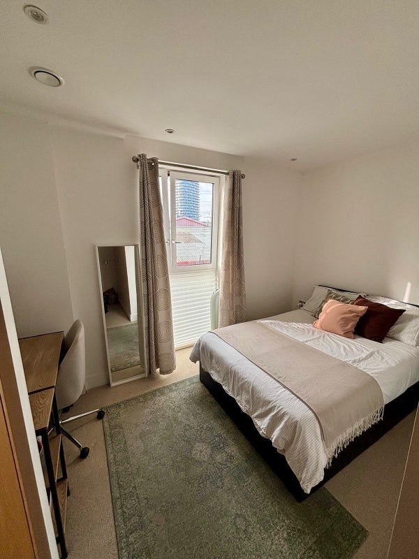 Room Nelson Street in Greater London