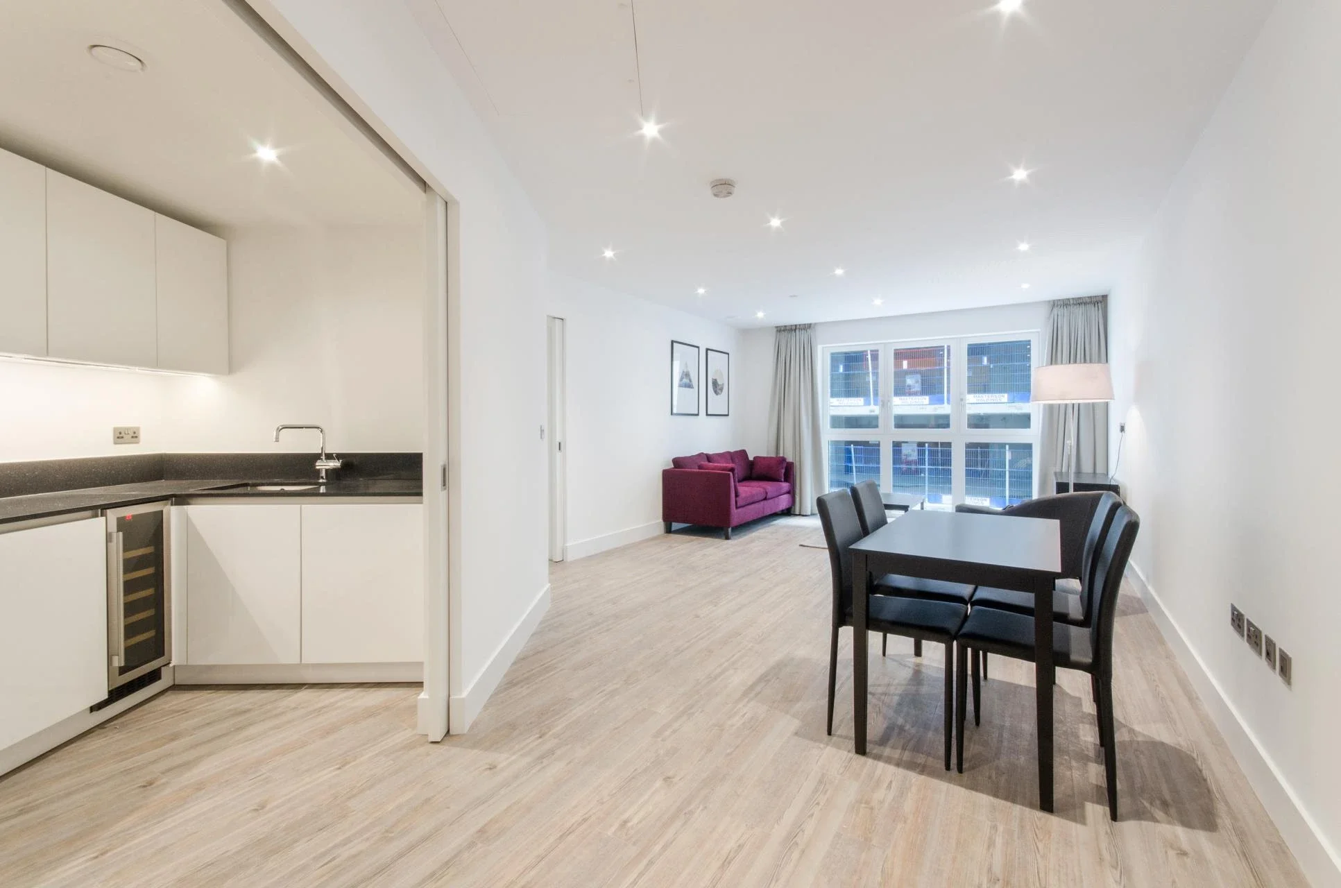 Flat Leman Street in Greater London