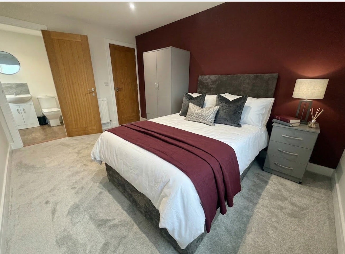 Room Powerscourt Road in Portsmouth