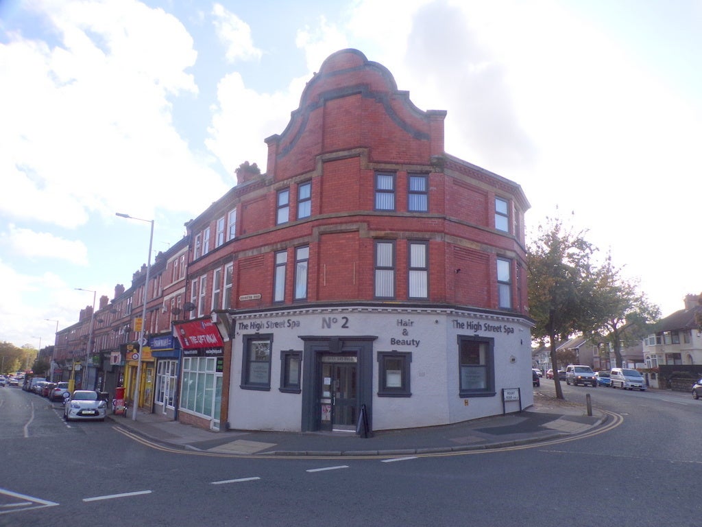 Flat Bebington Road in Birkenhead