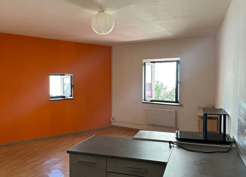 Appartement Place de la Libération à Saint-Paul-Trois-Châteaux